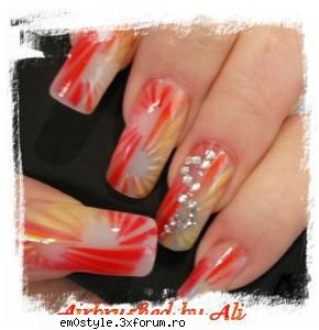 :nod: manichiuri (facute cu gel) super tare !