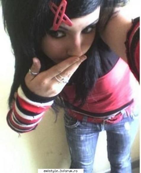 :cool: poze cu fete emo :x